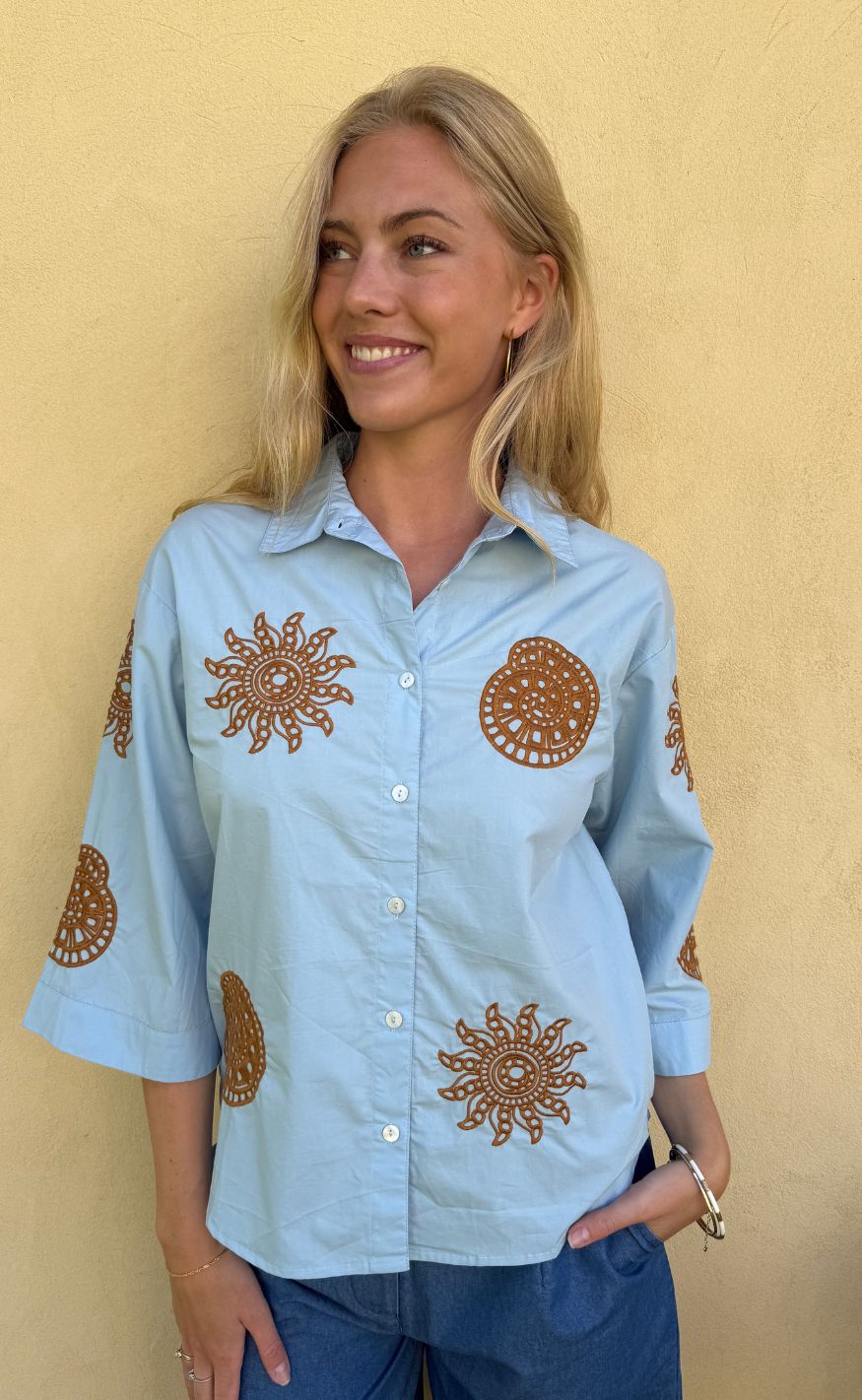 Continue Skjorte - Emilia - Blue w. Brown Emb