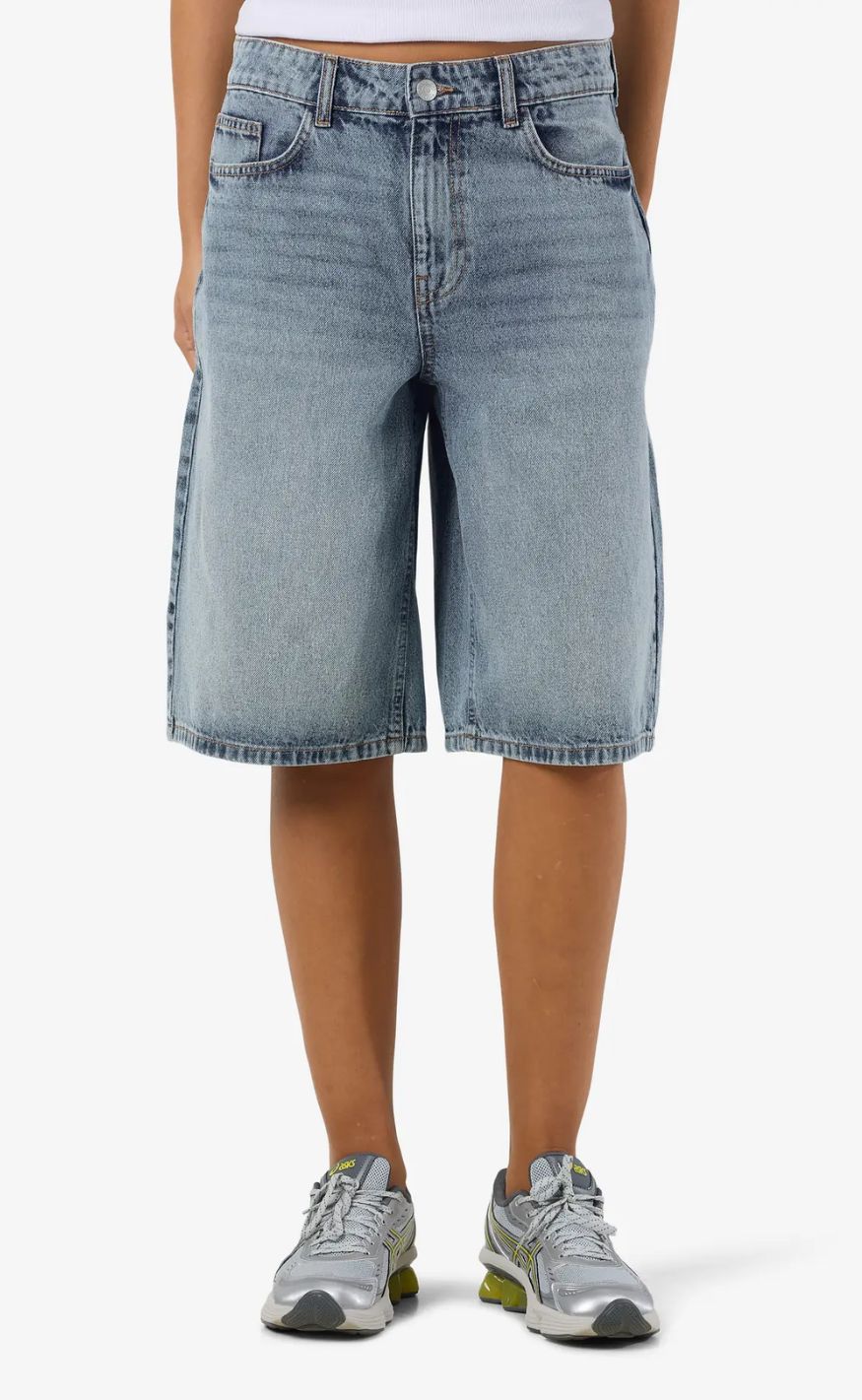 Noisy May Short - Mindie Bermuda - Blue
