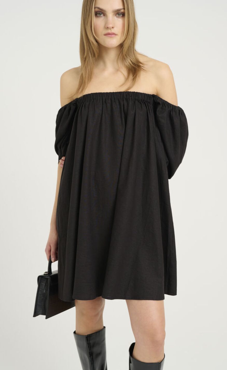 Gestuz Kjole - Elarah Linen Short - Black