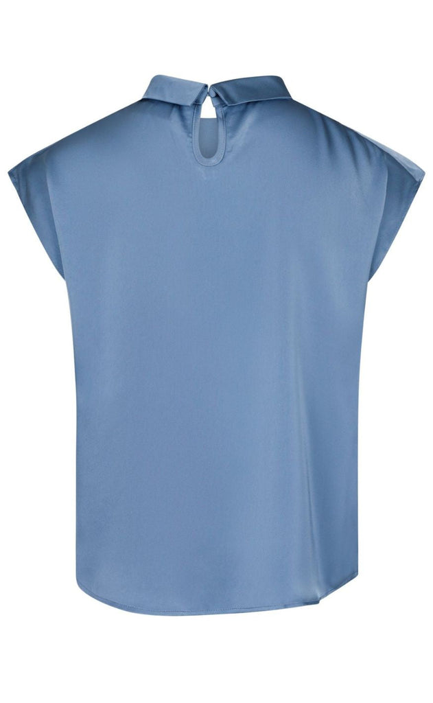 Neo Noir Bluse - Fleur Drapy Satin - Dusty Blue