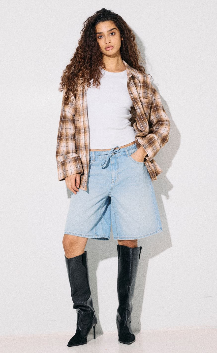 Noisy May Shorts - Maisy MW - Light Blue Denim