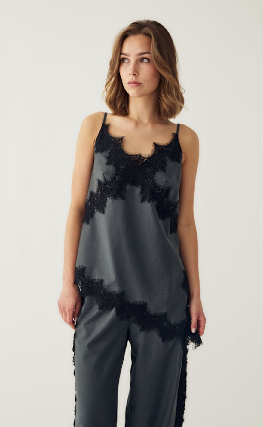 Noella Topp - Marwetta - Charcoal Mel.