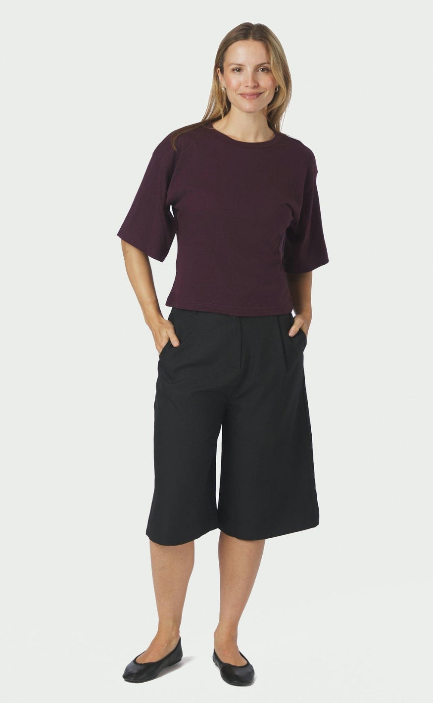 Neo Noir Shorts - Rima Solid - Black