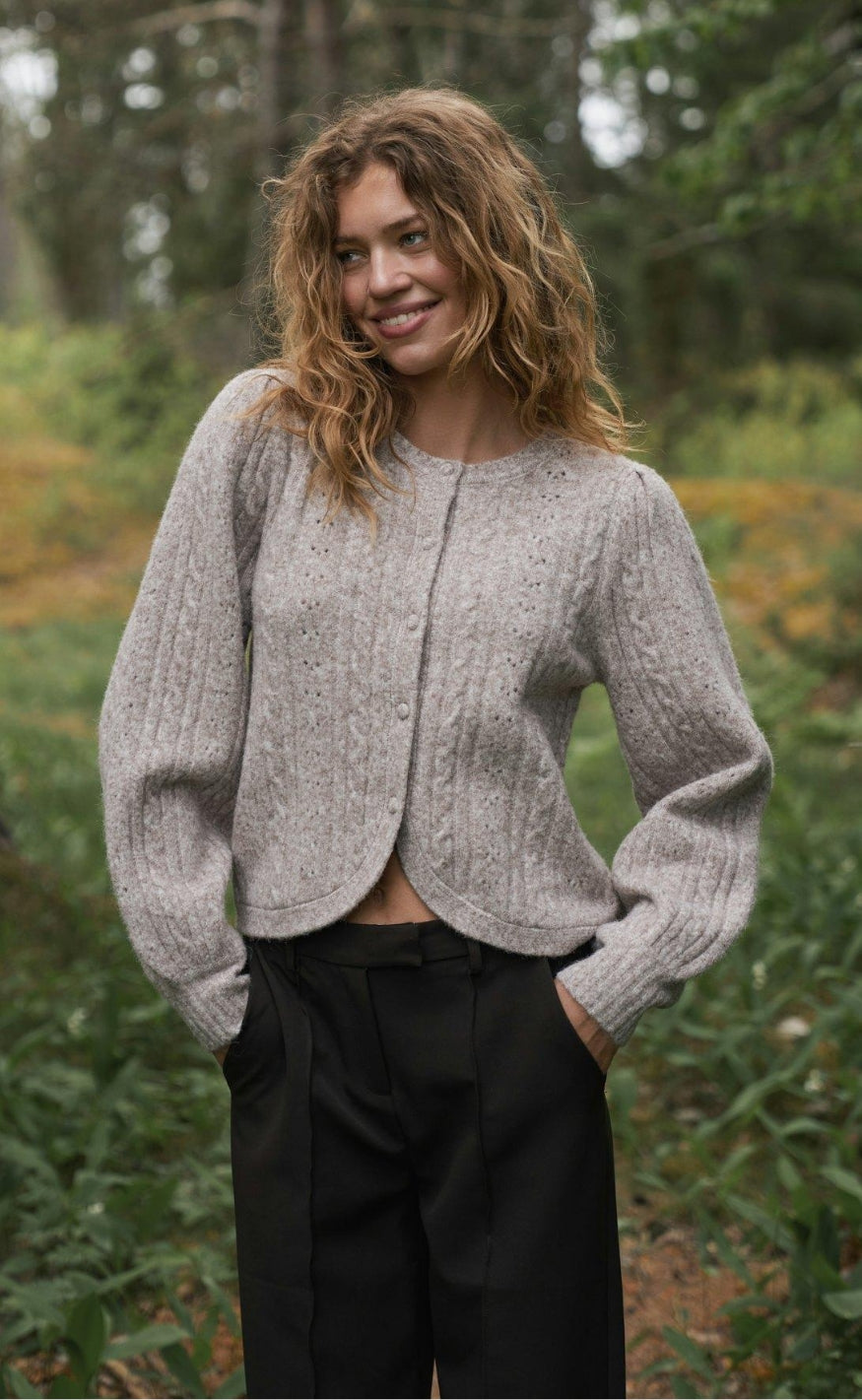 Neo Noir Cardigan - Koteas Cable Knit - Beige Melange
