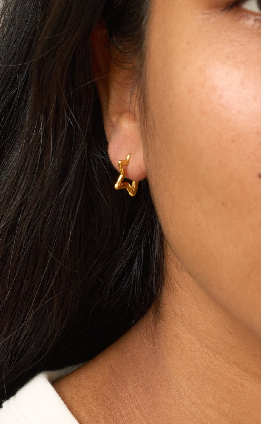 ENAMEL Copenhagen Øreringer - Organic Star Small Hoops - Gold Colour