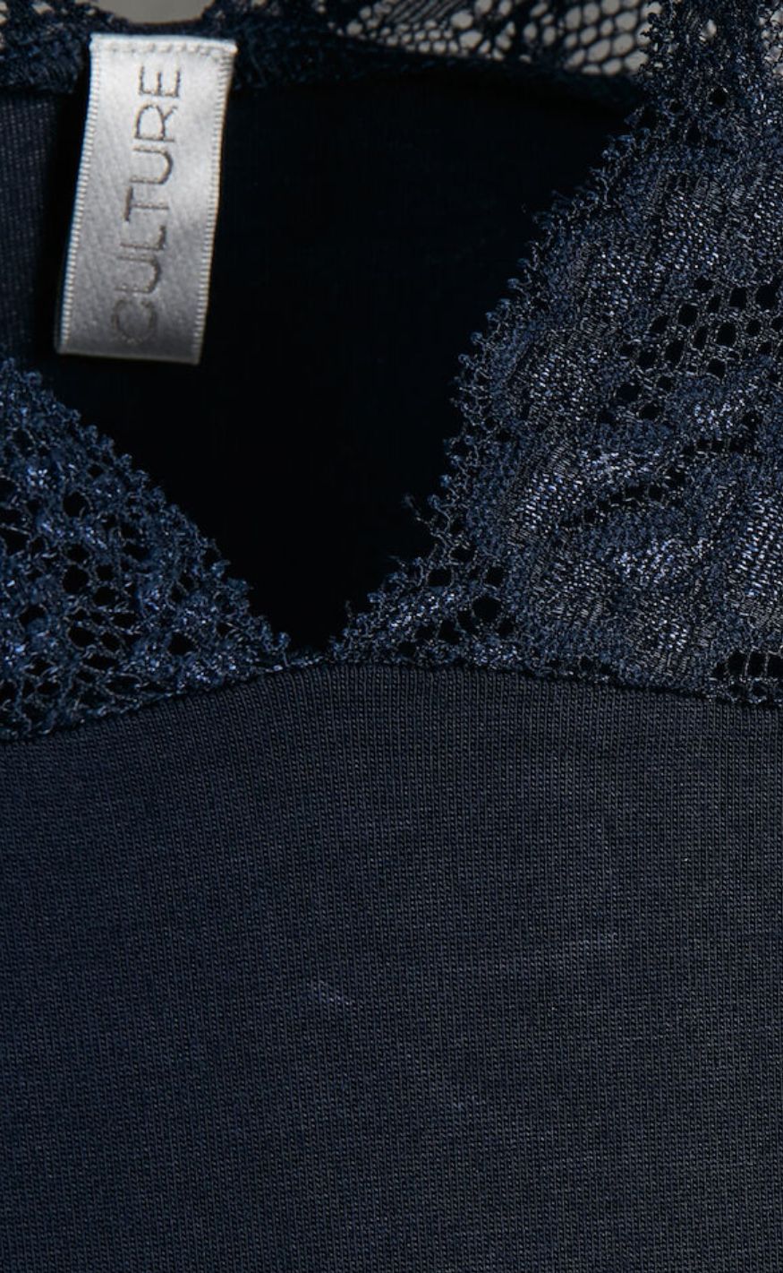 Culture Topp - Poppy Lace - Salute