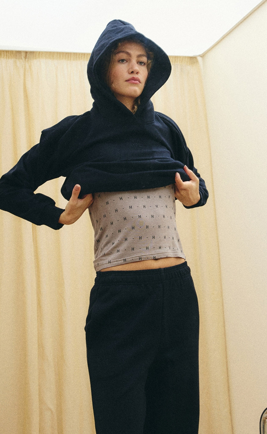 Hype The Detail Hoodie - 540-34 - Black