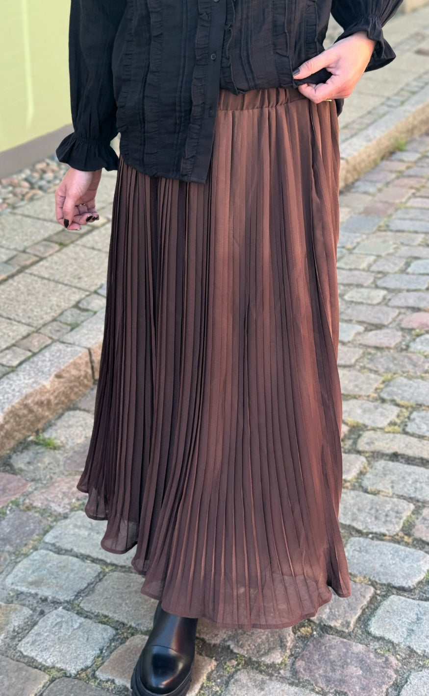 Say INA Copenhagen Skjørt - Kammi Plisse - Dark Brown