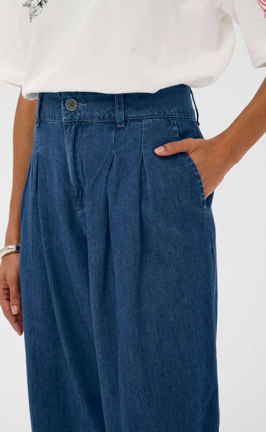 Culture Shorts - Lava Arpa - Dark Blue Wash