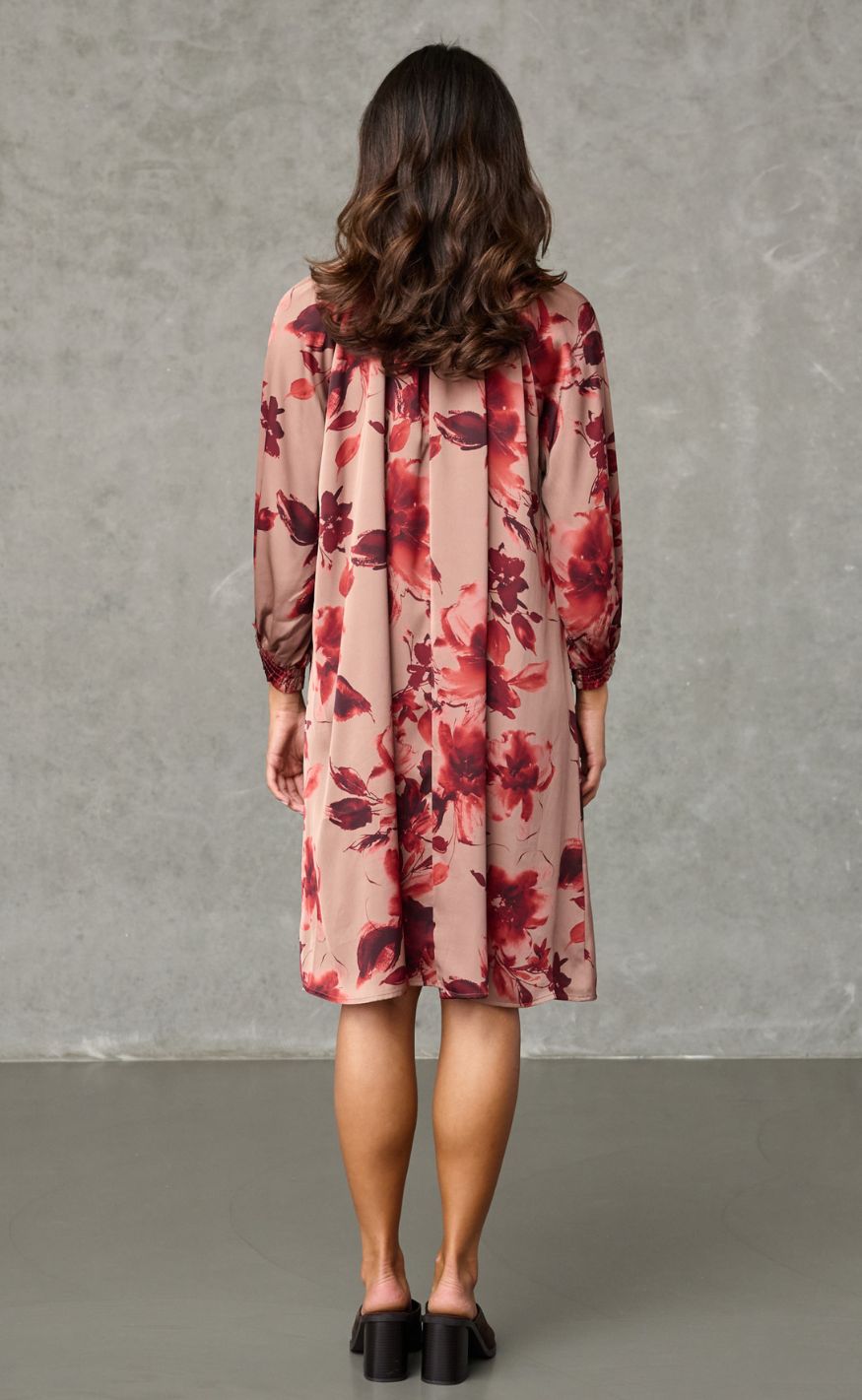 Love & Divine Kjole - Love1651 - Red Flower