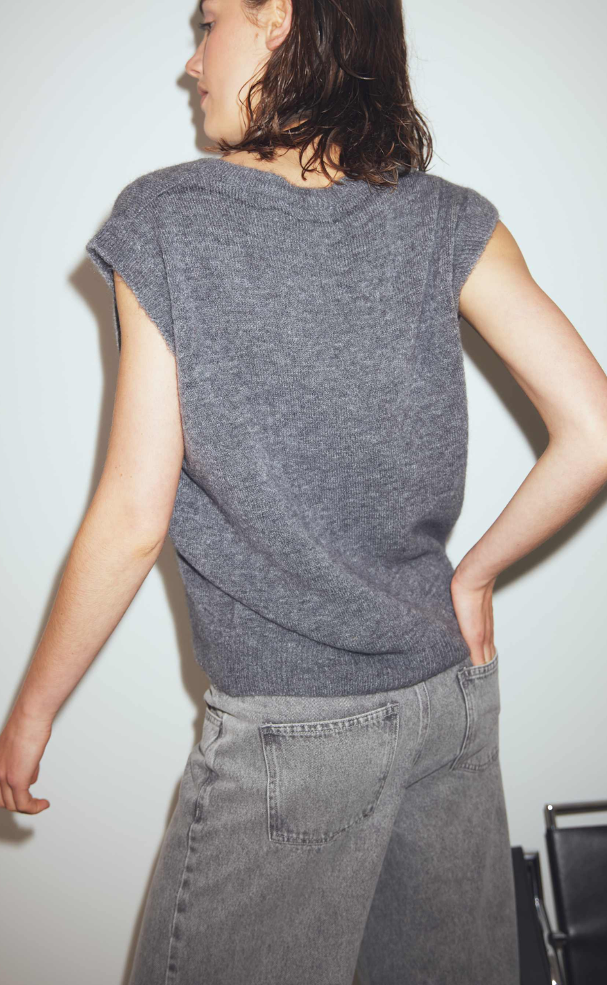 Noella Vest - Leatrice - Dark Grey Melange