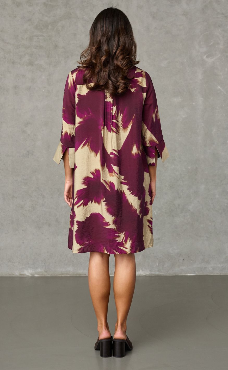Love & Divine Kjole - Love622-24 - Bordeaux Leaf