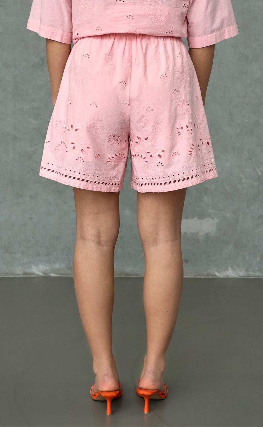 Love & Divine Shorts - Love1585 - Coral Pink