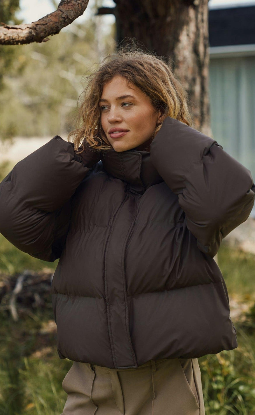 Neo Noir Jakke - Rhea C Puffer - Dark Brown