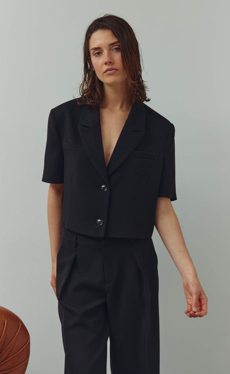 Noella Blazer - Leanne Crop - Black