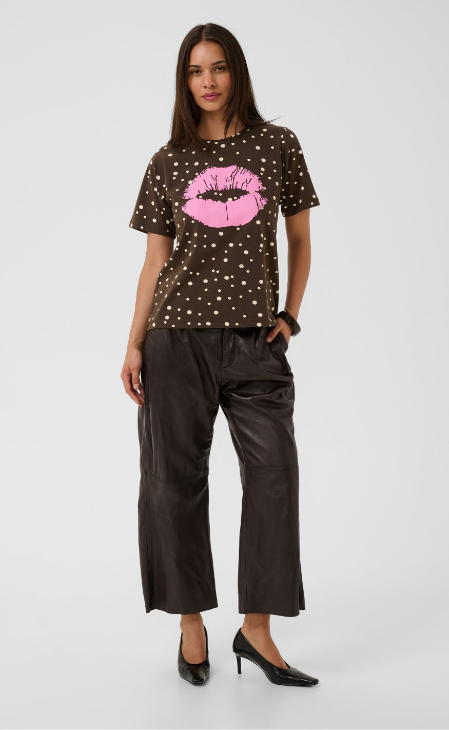 Culture T-shirt - Nanni Gith - Brown/Whitecap Dot