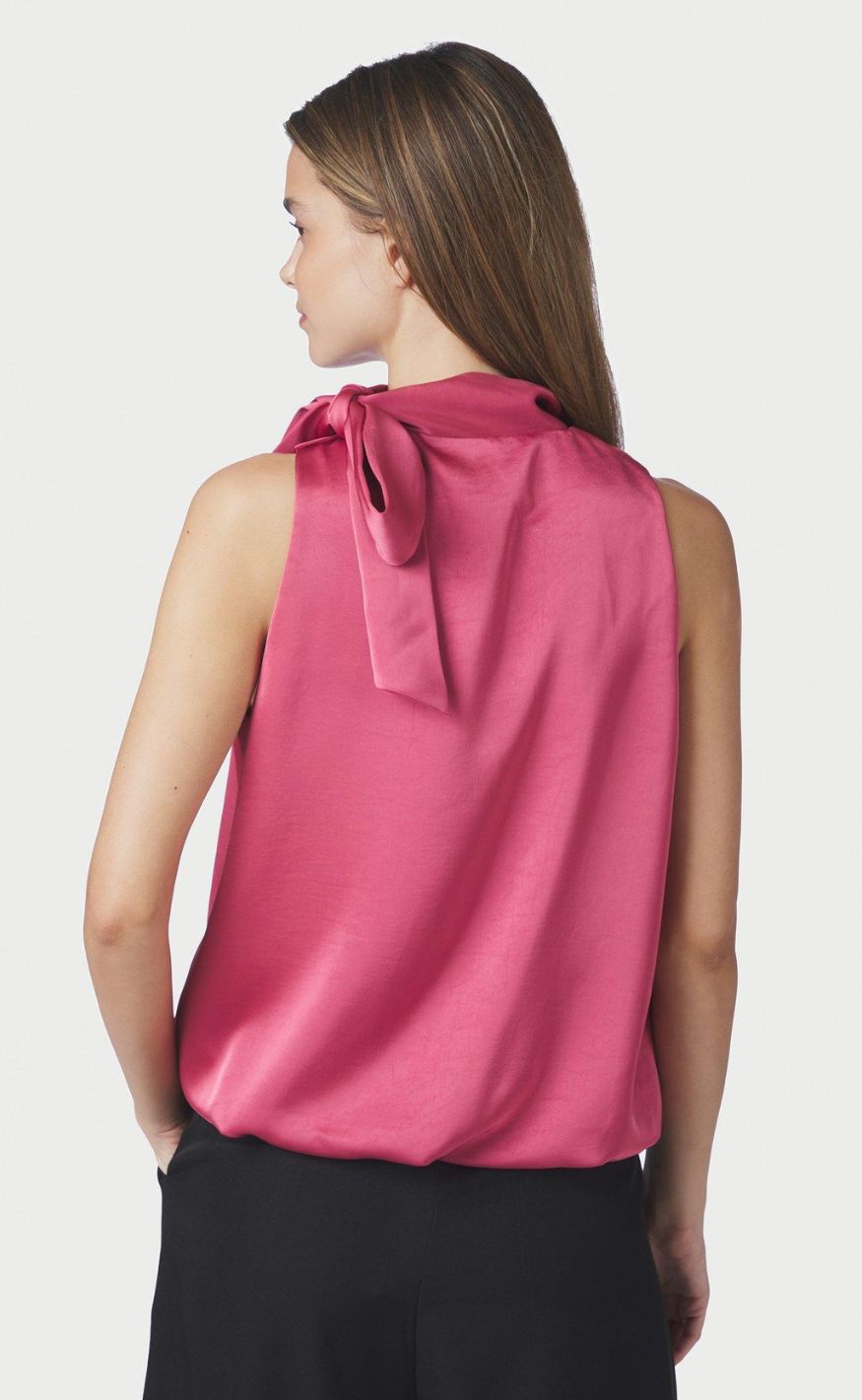 Neo Noir Topp - Veda Heavy Sateen - Cherry Pink