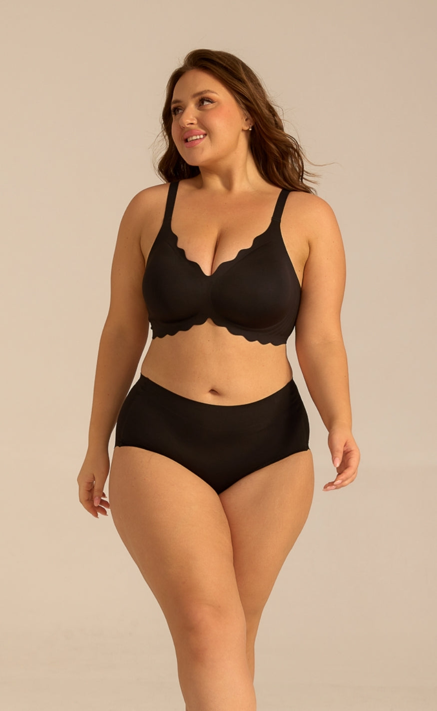 FemiFemme BH - SoftScallop Full Coverage Bøjlefri - Black