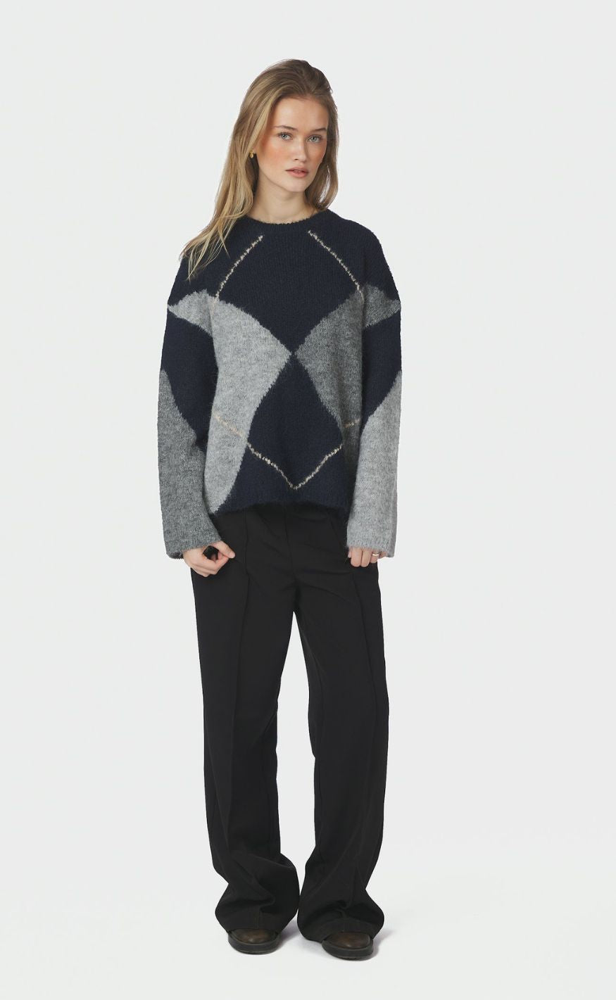 Neo Noir Genser - Inga Check Fluff Knit - Navy