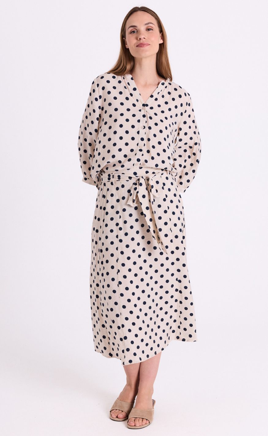 Freequent Bluse - Alma - Moonbeam w. Navy Blazer
