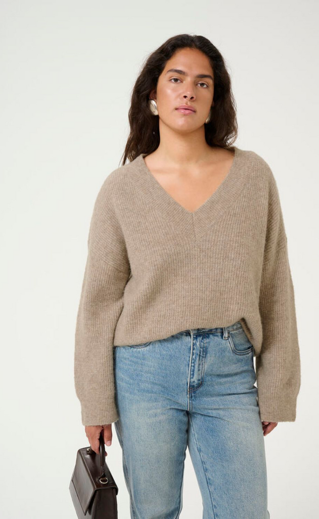 Gestuz Pullover - Alpha V-Neck - Warm Sand Melange