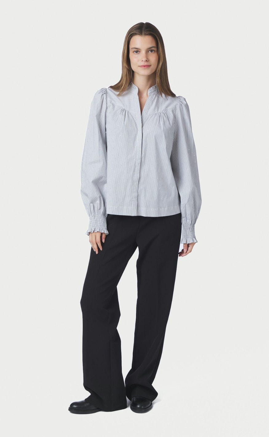 Neo Noir Bluse - Astrida Stripe Stone - White