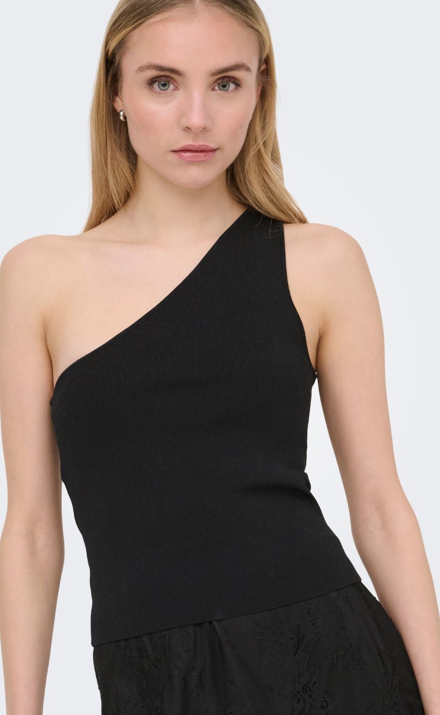 ONLY Topp - Milo One Shoulder - Black