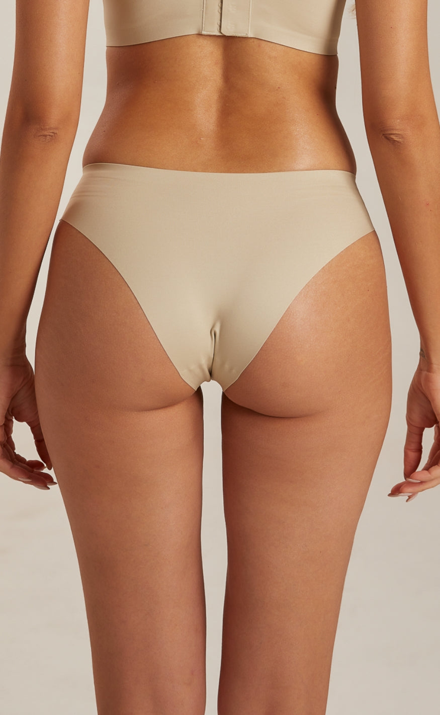 FemiFemme Truse - Invisible Soft Brazilian - Sand