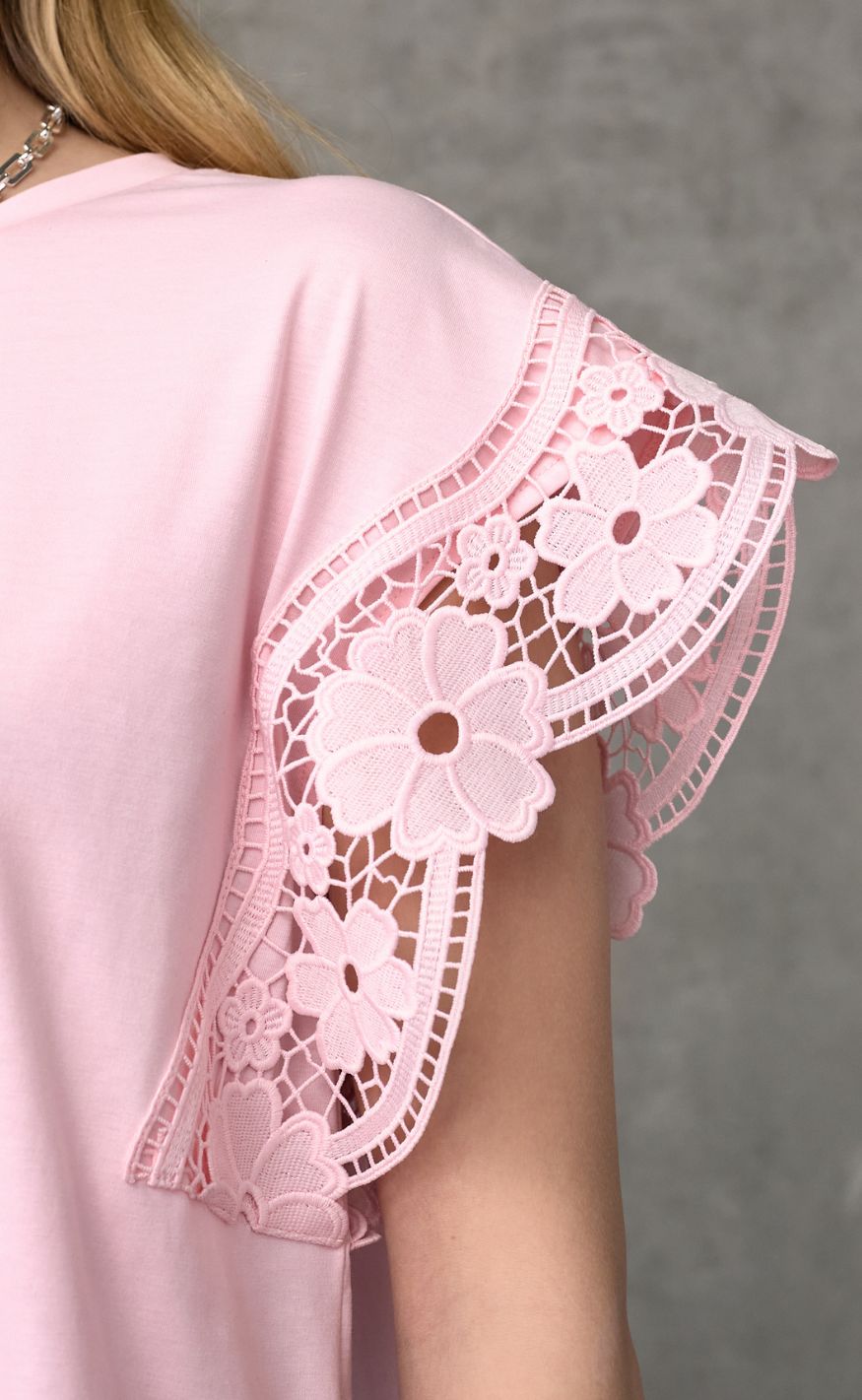 Love & Divine T-shirt - Love1517 - Soft Rose