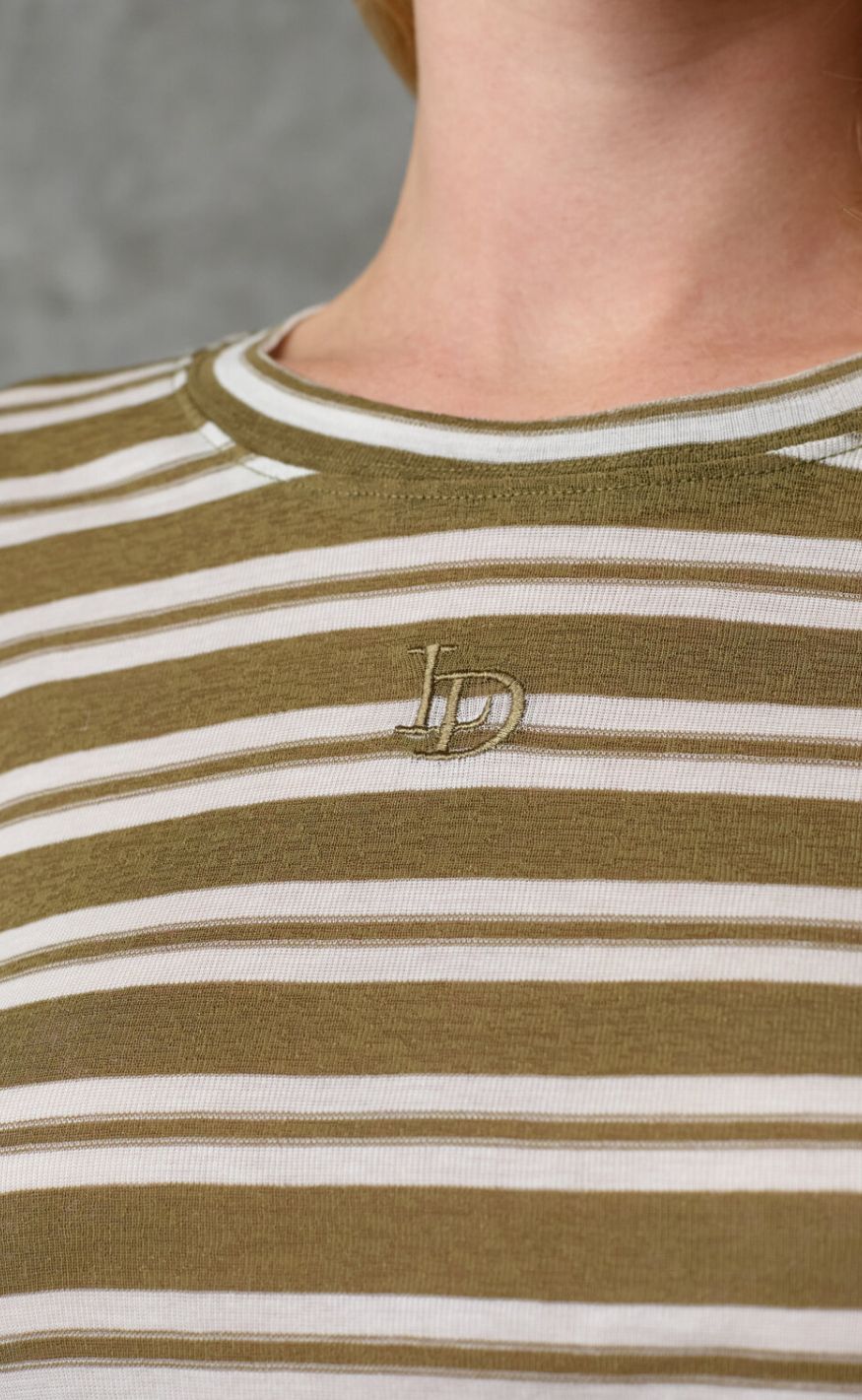 Love & Divine T-shirt - Love1625 - Olive Stripes
