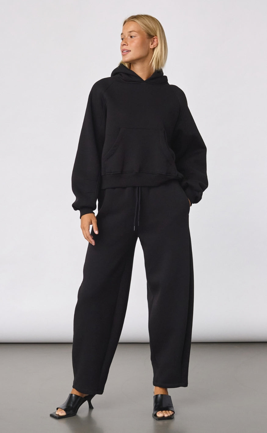 Sisters Point Hoodie - VEMIA - Black