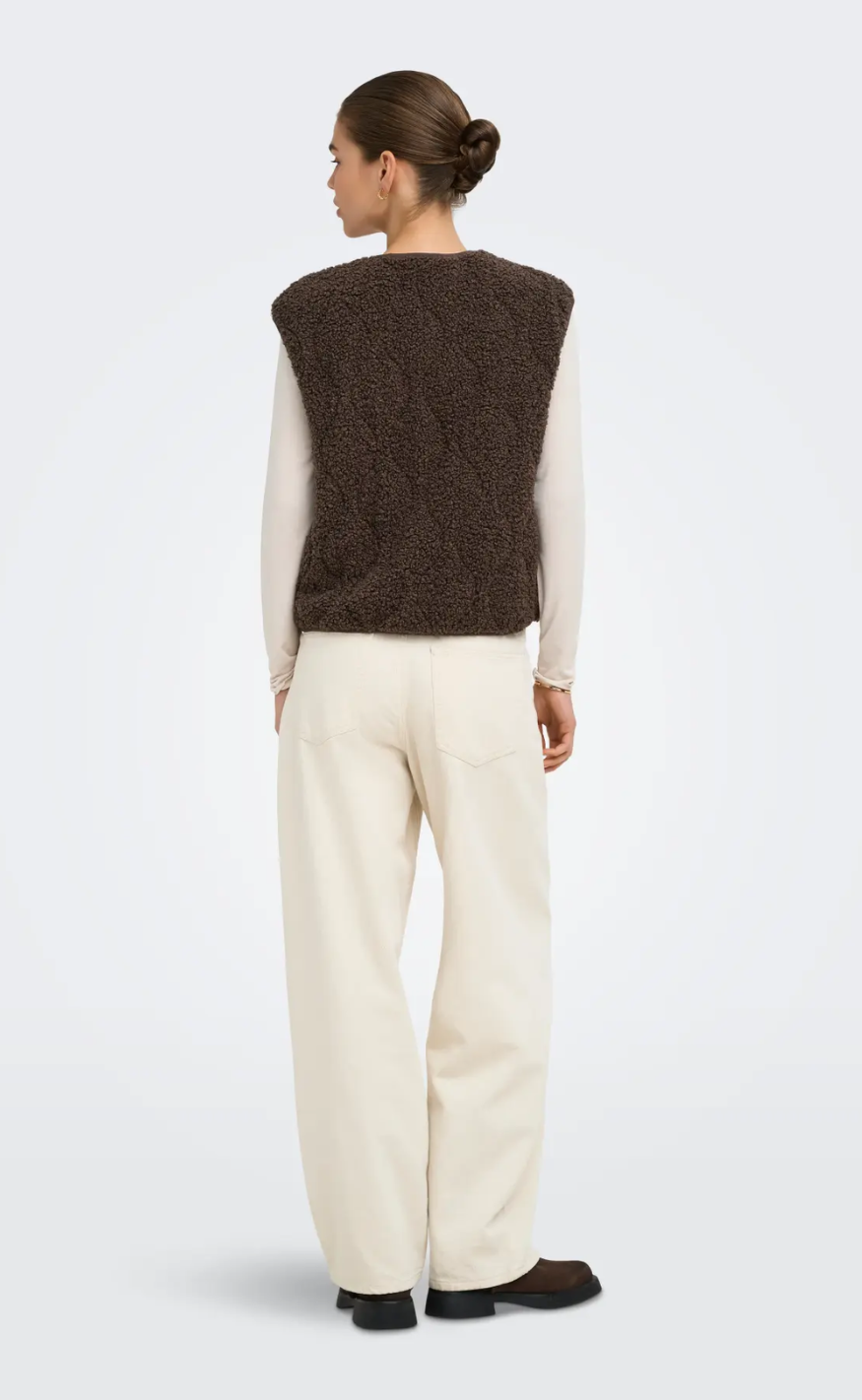 Only Vest - Ines Teddy CC OTW - Chocolate Martini