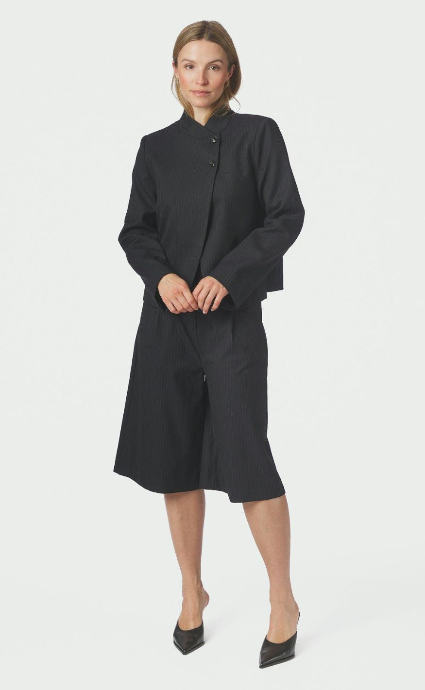 Neo Noir Blazer - Tiria Slim Pinstripe - Dark Navy