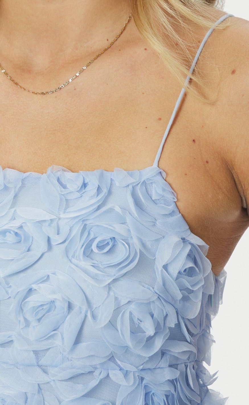Neo Noir Topp - Kenli Flower - Light Blue