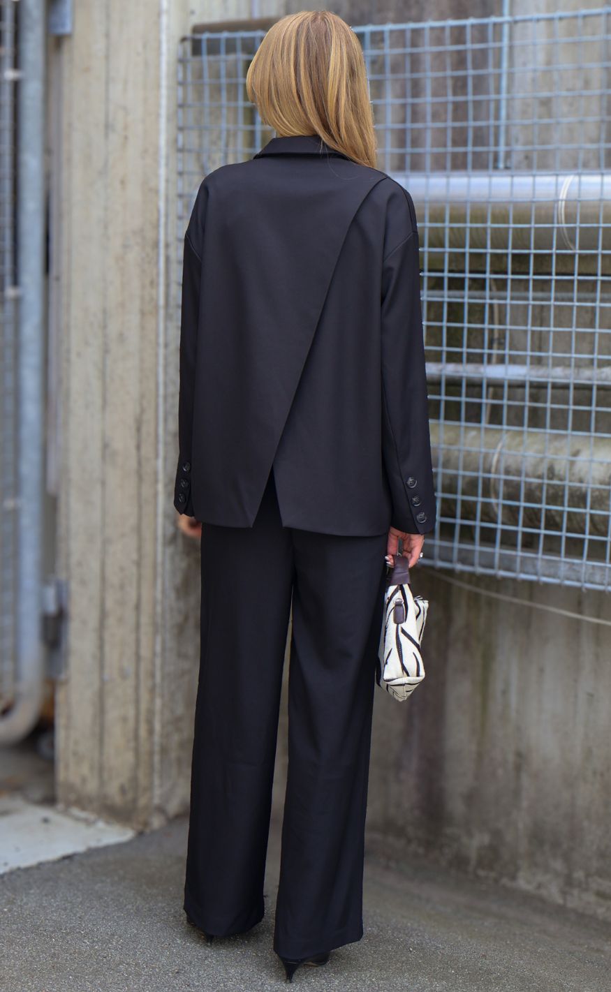 A-View Blazer - Allium - Black