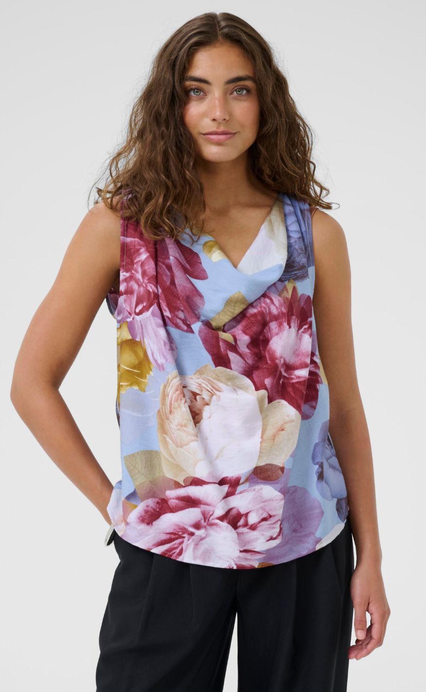 Culture Topp - Magna Greece - Blue//Pink/Yellow Flower