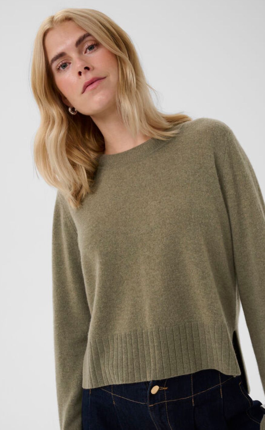 Culture Pullover - Taia Arrow - Green Melange