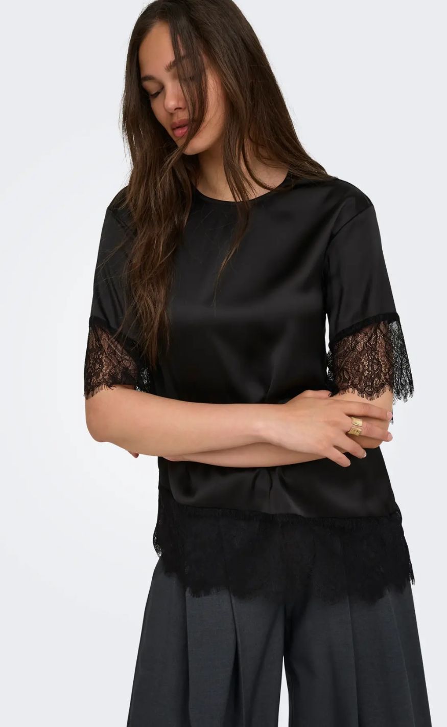 ONLY T-shirt - Indona Satin - Black