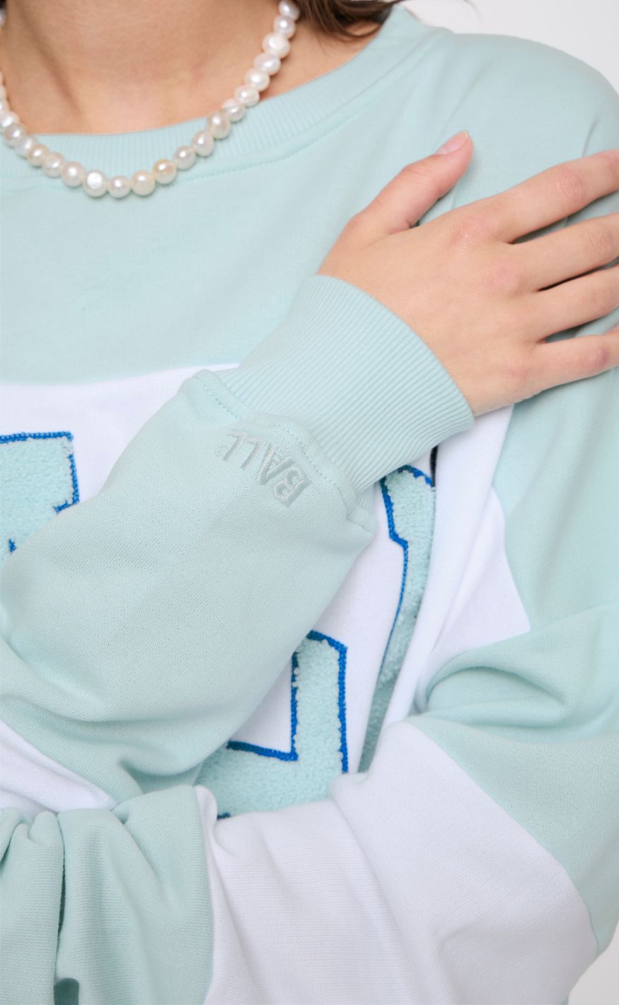 BALL Original Sweatshirt - O. Zidney - Ice Water
