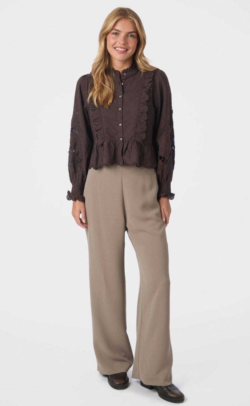 Neo Noir Bluse - Petrine Embroidery - Dark Brown