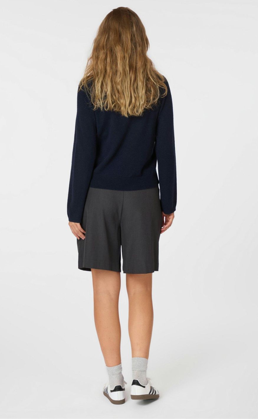 Neo Noir Shorts - Nika Structure - Dark Grey