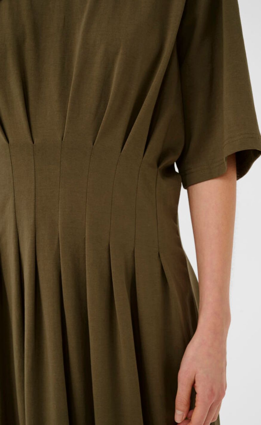 Gestuz Kjole - Inez Long - Military Olive