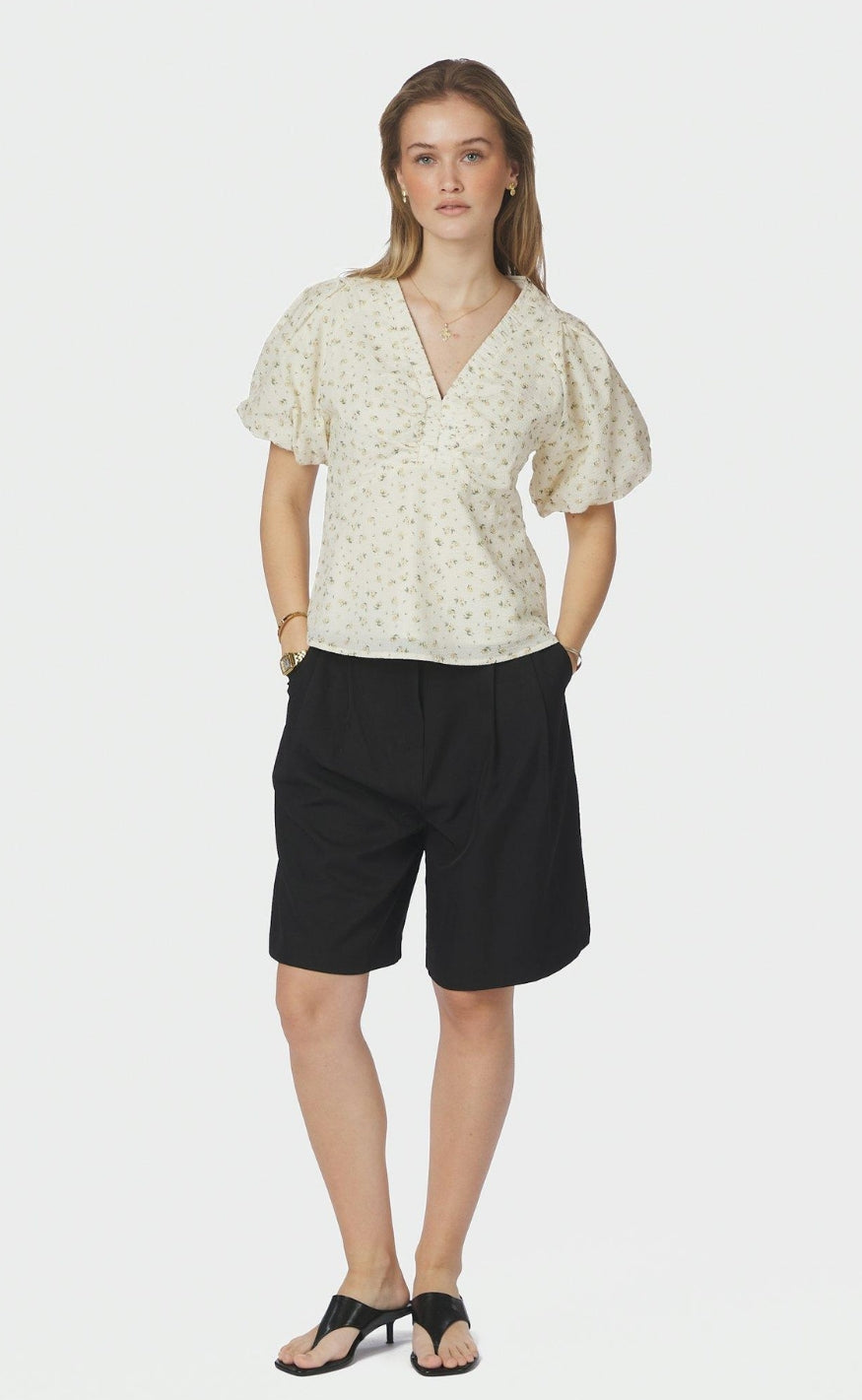 Neo Noir Bluse - Irina Small Rose Flower - Light Yellow