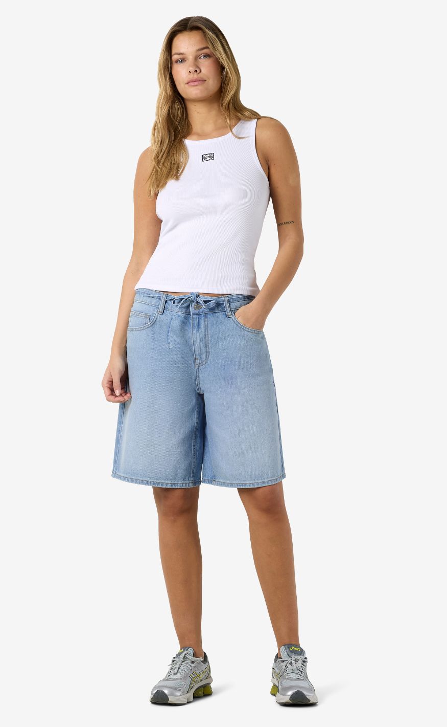 Noisy May Shorts - Maisy MW - Light Blue Denim