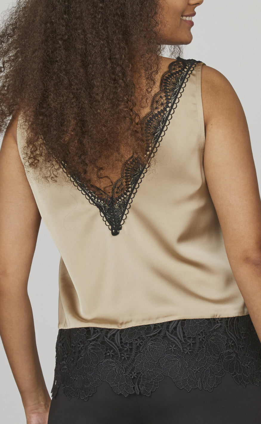 Love & Divine Topp - Love1080 - Beige/Black