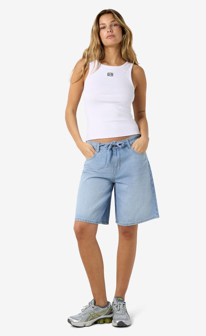 Noisy May Shorts - Maisy MW - Light Blue Denim