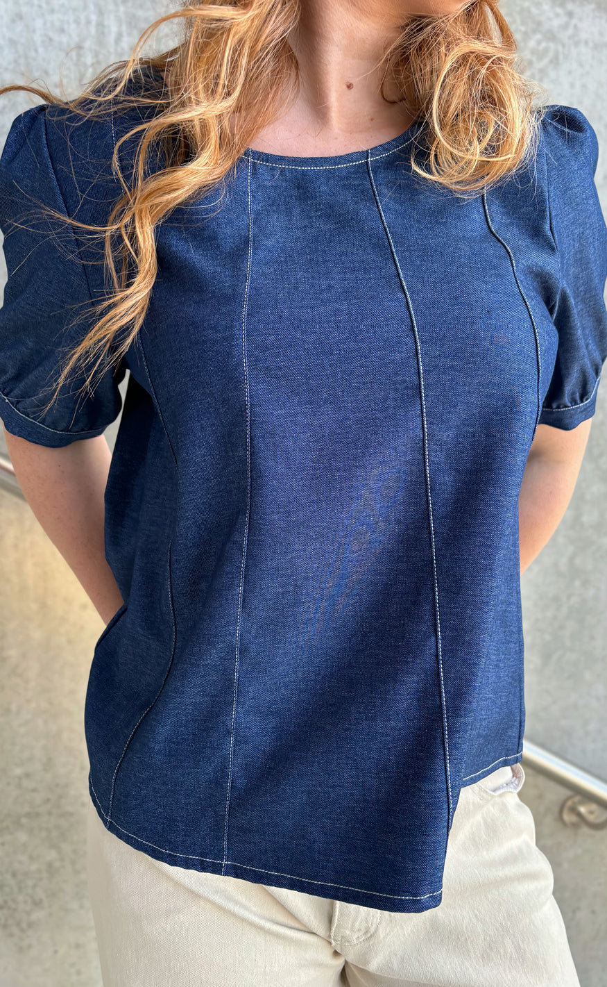 INA Copenhagen T-Shirt - Daniella Denim - Denim Blue W. White Stitches