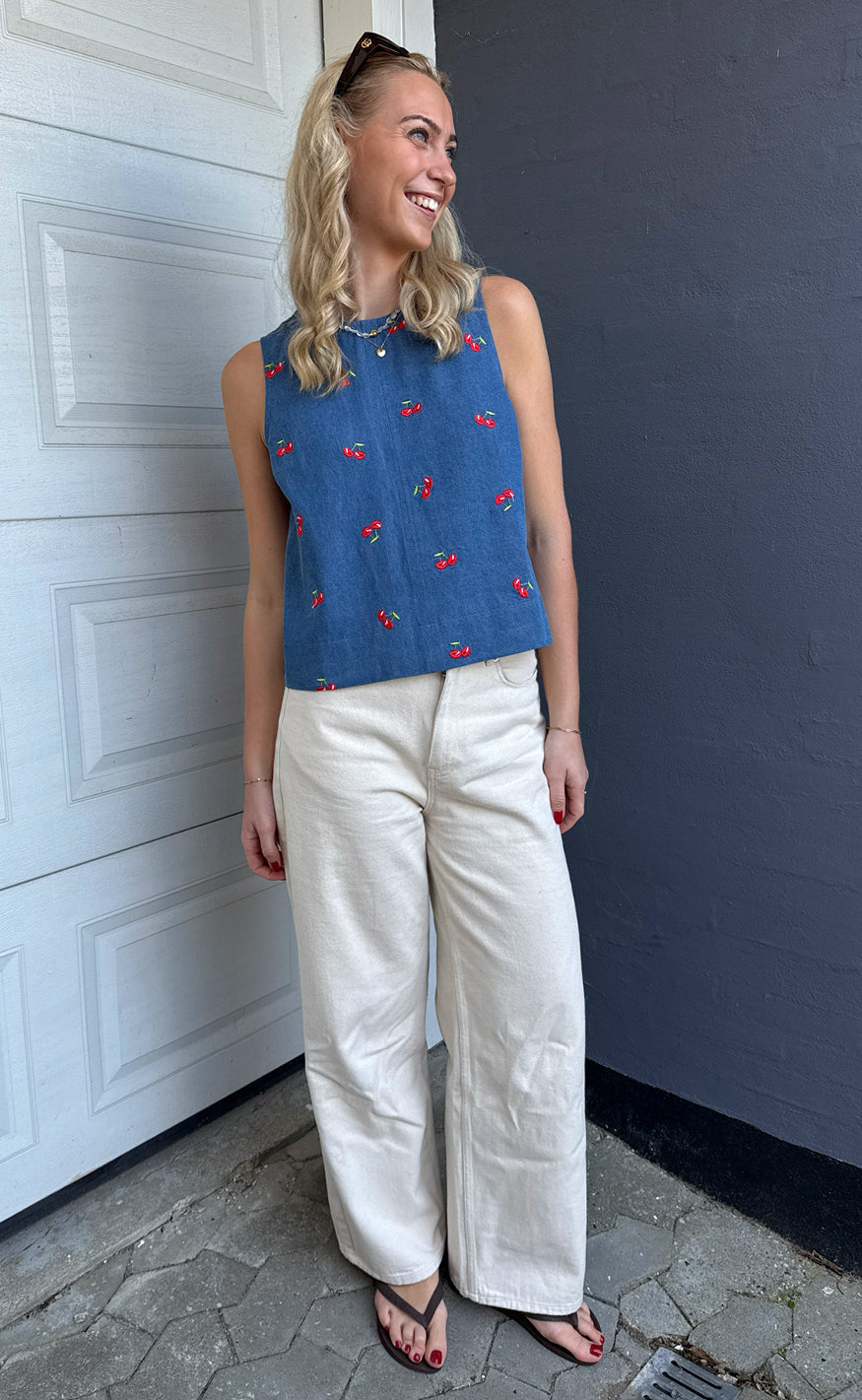 INA Copenhagen Topp - Naja - Denim Blue w. Cherries