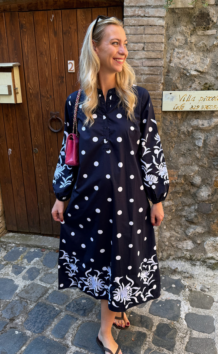 Say INA Copenhagen Kjole - Tilde Long - Navy Blue W. White Dots & Embroidery