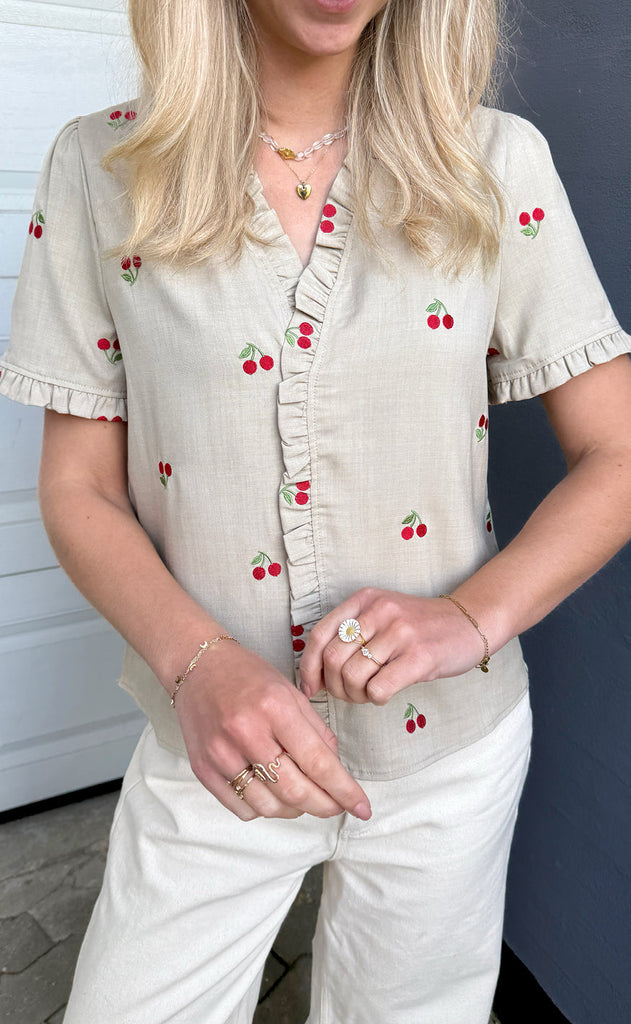 Say INA Copenhagen Topp - Catja - Sand W. Cherries